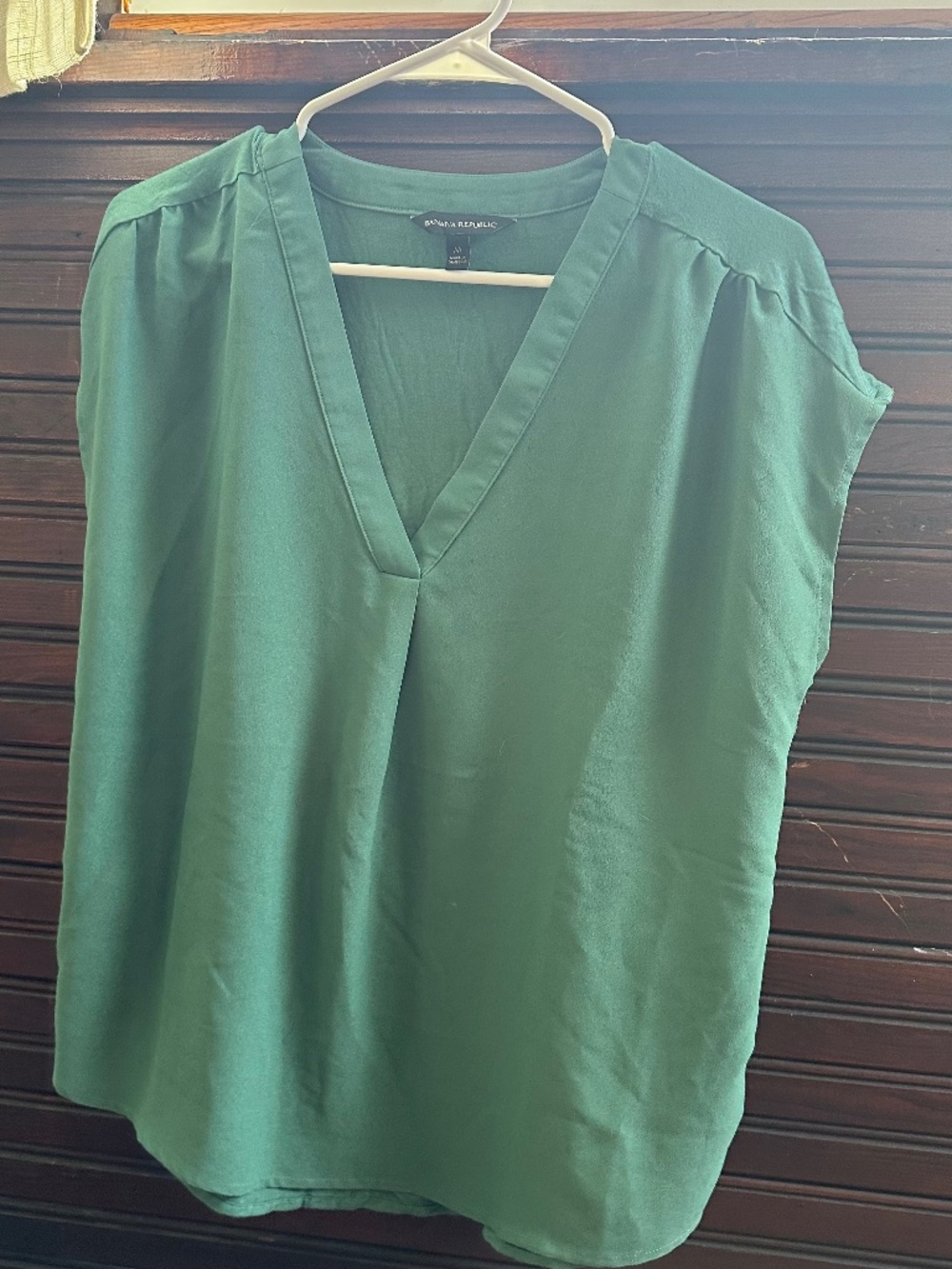 Banana Republic Emerald Green V-Neck Cap-Sleeve Top
